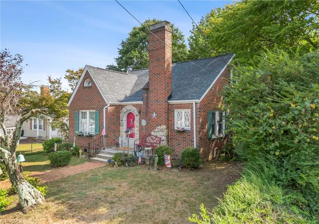 Photo 2 of Single family home for sale at 331 Acme St, Reidsville, NC 27320 | MLS# 1235535 | Listing updated on 2026-09-30