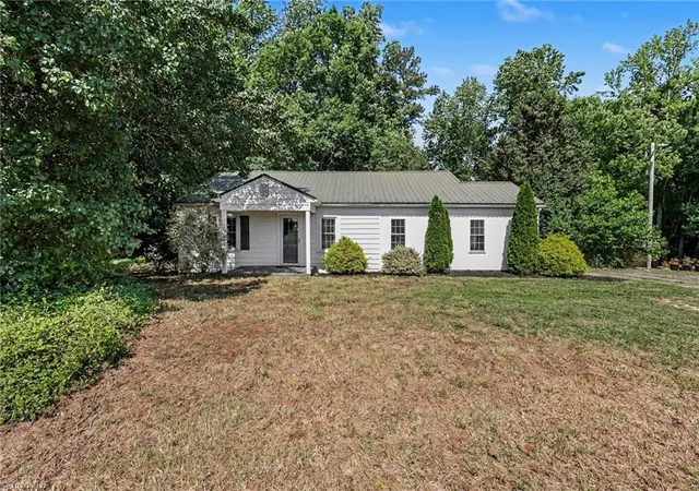 Photo 2 of Single family home for sale at 5120 Nc Hwy 134, Asheboro, NC 27205 | MLS# 1234547 | Listing updated on 2026-09-08