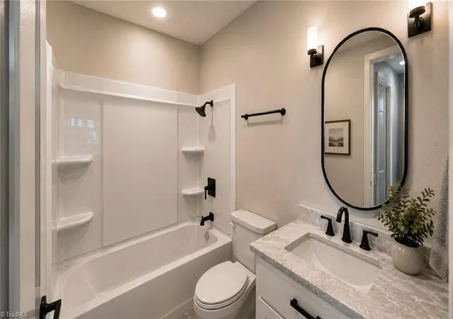 Photo 3 of Single family home for sale at 2929 Durant Dr, Winston Salem, NC 27107 | MLS# 1234782 | Listing updated on 2026-09-08