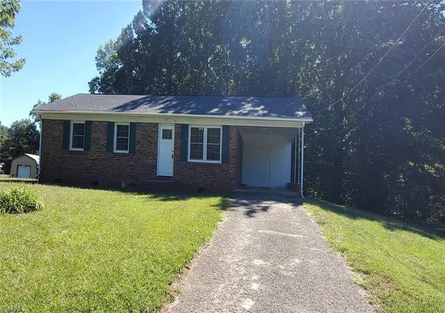 Photo 2 of Single family home for sale at 141 Eleanor Ave, Mount Airy, NC 27030 | MLS# 1237039 | Listing updated on 2026-10-29