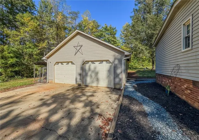Photo 3 of Manufactured home for sale at 1060 Burch Tree Rd, King, NC 27021 | MLS# 1238608 | Listing updated on 2026-10-18