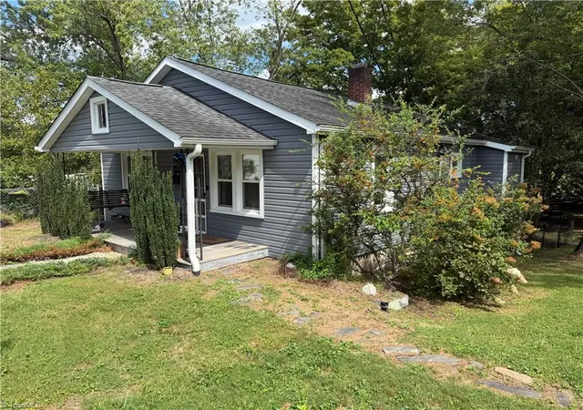 Photo 2 of Single family home for sale at 951 Newsome St, Mount Airy, NC 27030 | MLS# 1235091 | Listing updated on 2026-09-09