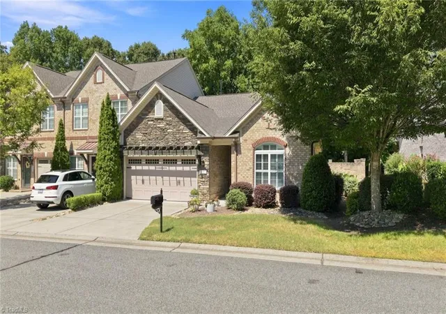 Photo 4 of Single family home for sale at 1131 Heritage Path Ln, Winston Salem, NC 27103 | MLS# 1235094 | Listing updated on 2026-10-07