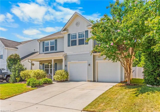 Photo 2 of Single family home for sale at 7001 Lowline Dr, Greensboro, NC 27405 | MLS# 1234957 | Listing updated on 2026-10-10