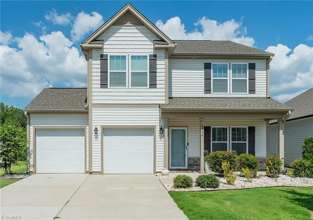 Photo 1 of Single family home for sale at 4044 Monteray Cir, High Point, NC 27265 | MLS# 1234235 | Listing updated on 2026-09-13