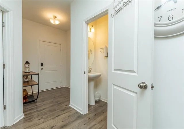 Photo 3 of Single family home for sale at 4044 Monteray Cir, High Point, NC 27265 | MLS# 1234235 | Listing updated on 2026-09-13