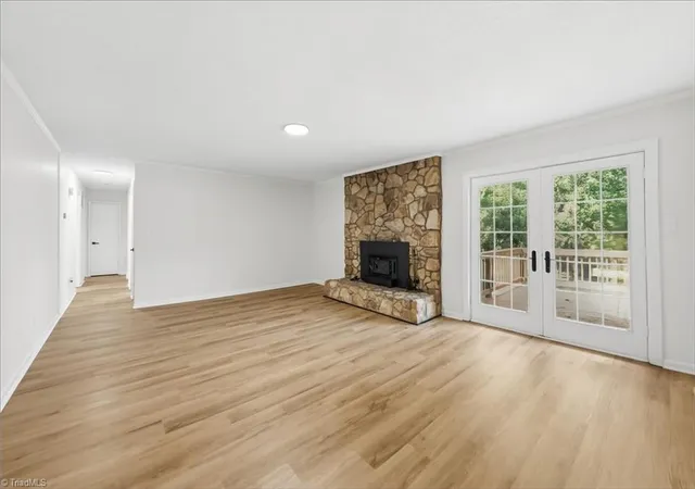 Photo 3 of Single family home for sale at 4103 Hickory Tree Ln, Greensboro, NC 27405 | MLS# 1236490 | Listing updated on 2026-09-22