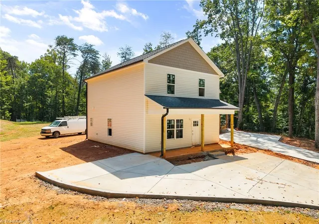 Photo 1 of Sale Pending at 107 Barlow Cir, Winston Salem, NC 27105 | MLS# 1234538 | Listing updated on 2026-09-10