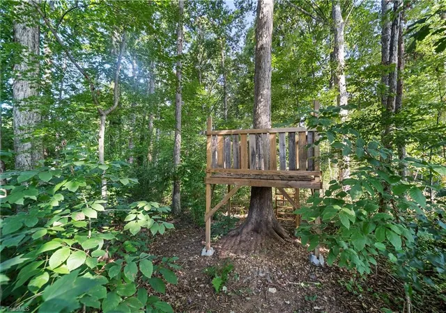 Photo 2 of Single family home for sale at 4420 Eagles Nest Dr, Winston Salem, NC 27127 | MLS# 1235761 | Listing updated on 2026-10-28