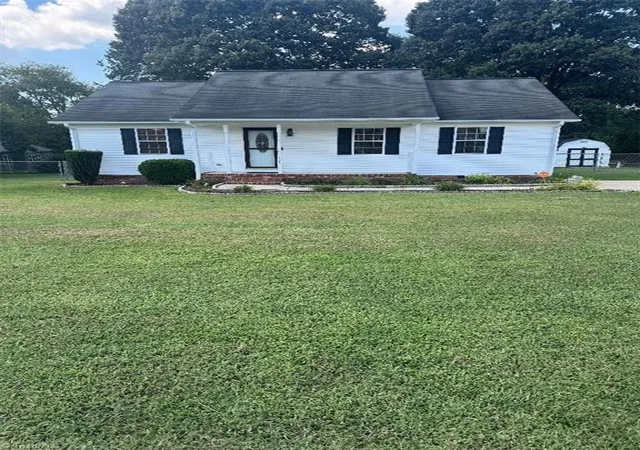 Photo 1 of Single family home for sale at 105 Bell Dr, Thomasville, NC 27360 | MLS# 1232851 | Listing updated on 2026-09-17