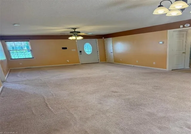 Photo 3 of Single family home for sale at 105 Bell Dr, Thomasville, NC 27360 | MLS# 1232851 | Listing updated on 2026-10-06