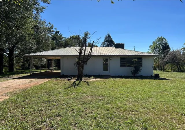 Photo 1 of Sale Pending at 452 Old Pipers Gap Rd, Lambsburg, VA 24351 | MLS# 1238110 | Listing updated on 2026-10-17