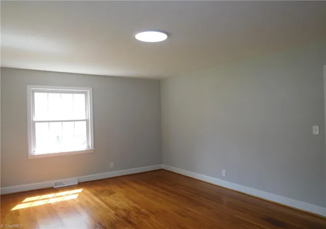 Photo 4 of Single family home for sale at 2042 K Ct Ave, Winston Salem, NC 27105 | MLS# 1234162 | Listing updated on 2026-09-15