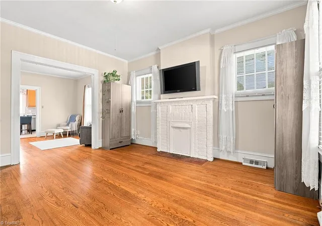 Photo 3 of Single family home for sale at 512 Atwater St, Burlington, NC 27215 | MLS# 1235205 | Listing updated on 2026-09-10