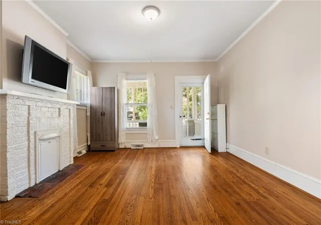 Photo 3 of Single family home for sale at 512 Atwater St, Burlington, NC 27215 | MLS# 1235205 | Listing updated on 2026-09-10