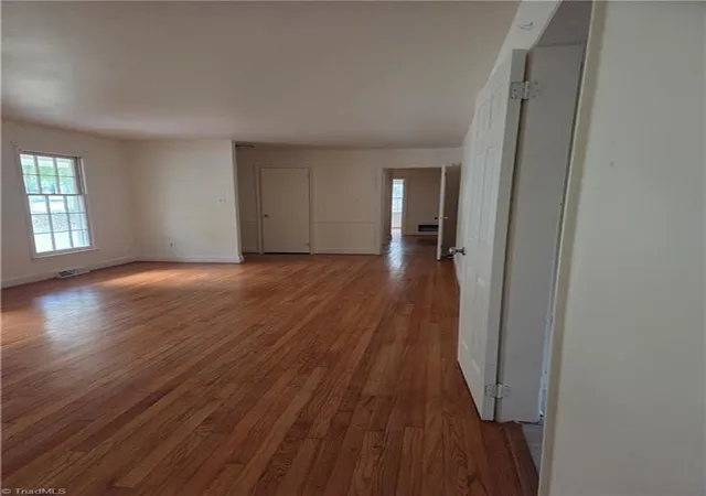 Photo 2 of Single family home for sale at 1917 Edgewood Ave, Burlington, NC 27215 | MLS# 1235041 | Listing updated on 2026-09-09