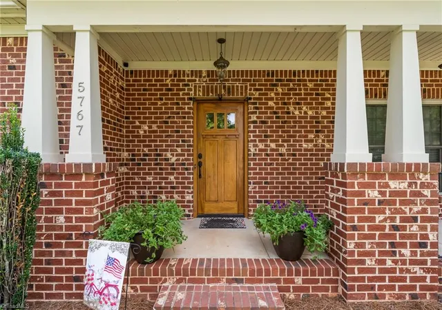 Photo 3 of Sale Pending at 5767 Beaver Pond Trl, Pfafftown, NC 27040 | MLS# 1233770 | Listing updated on 2026-09-11