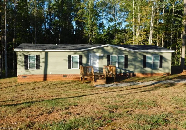 Manufactured home for sale at 182 Briar Crk Ests, Thomasville, NC 27360 | MLS# 1238274