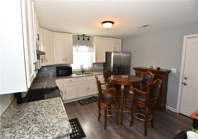 Photo 2 of Single family home for sale at 1314 1st Street E, Winston Salem, NC 27101 | MLS# 1237756 | Listing updated on 2026-10-13