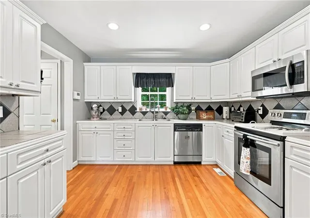 Photo 3 of Sale Pending at 104 Candace Ct, Thomasville, NC 27360 | MLS# 1234250 | Listing updated on 2026-09-19