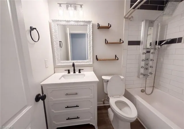 Photo 4 of Single family home for sale at 2 Cabot Ct, Greensboro, NC 27407 | MLS# 1235210 | Listing updated on 2026-09-11