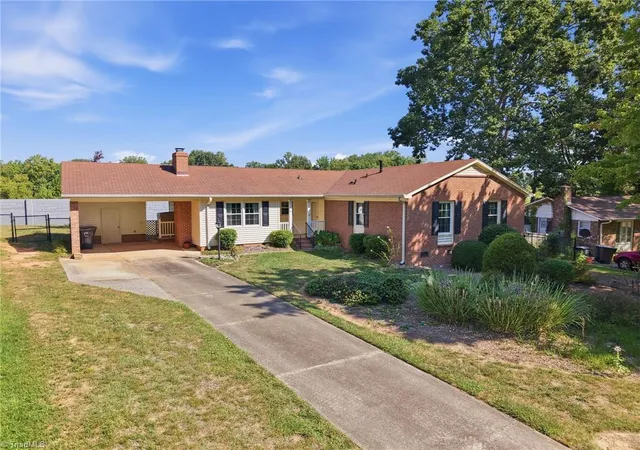 Photo 1 of Single family home for sale at 16 Saint Martin Pl, Greensboro, NC 27455 | MLS# 1234456 | Listing updated on 2026-09-13