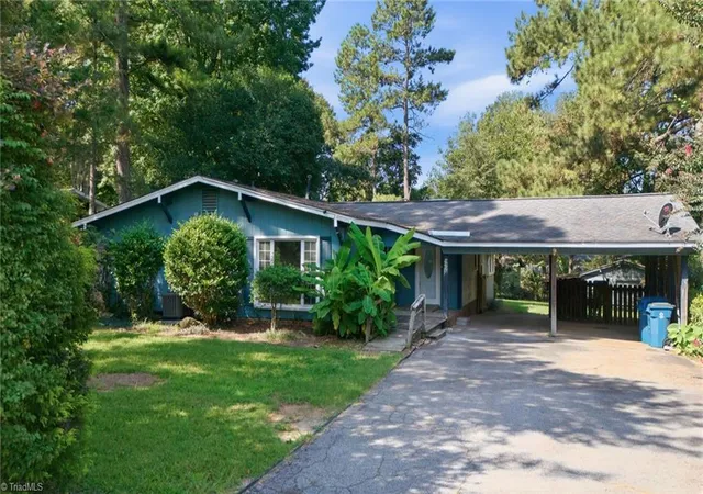 Photo 1 of Single family home for sale at 4906 Yarmouth Dr, Greensboro, NC 27407 | MLS# 1234907 | Listing updated on 2026-09-13