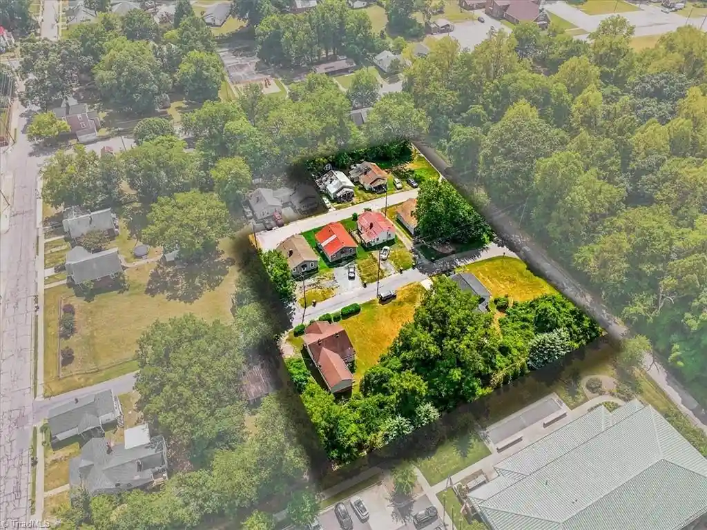 Listing Photo 1 - Condo for sale in 613 Stiers St located at 613 Stiers St, Reidsville, NC 27320 - Unit 613 Stiers St