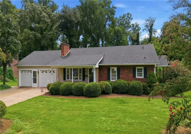 Photo 3 of Single family home for sale at 317 Hillcrest Dr, Elkin, NC 28621 | MLS# 1234404 | Listing updated on 2026-09-27