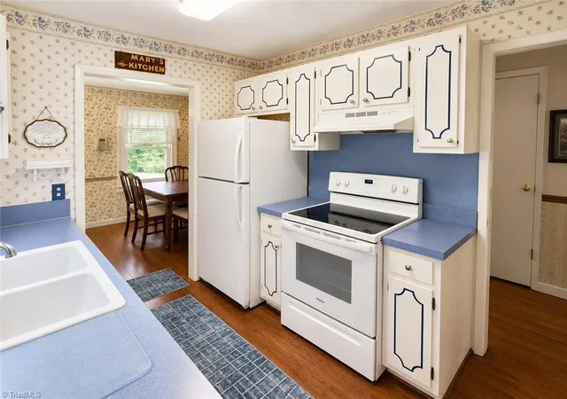 Photo 4 of Single family home for sale at 221 Stonehedge Dr, King, NC 27021 | MLS# 1234393 | Listing updated on 2026-09-03