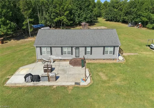 Photo 2 of Manufactured home for sale at 139 Horseshoe Rd, Rockingham, NC 28379 | MLS# 1235523 | Listing updated on 2026-09-16