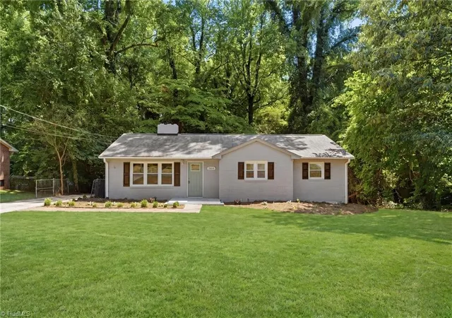 Photo 2 of Sale Pending at 2606 Alderney Ln, Winston Salem, NC 27103 | MLS# 1236718 | Listing updated on 2026-10-05