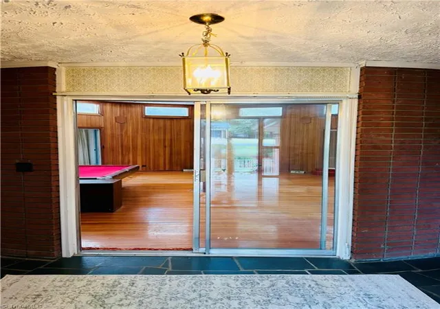 Photo 2 of Single family home for sale at 1031 Country Ln, Winston Salem, NC 27107 | MLS# 1235039 | Listing updated on 2026-09-22