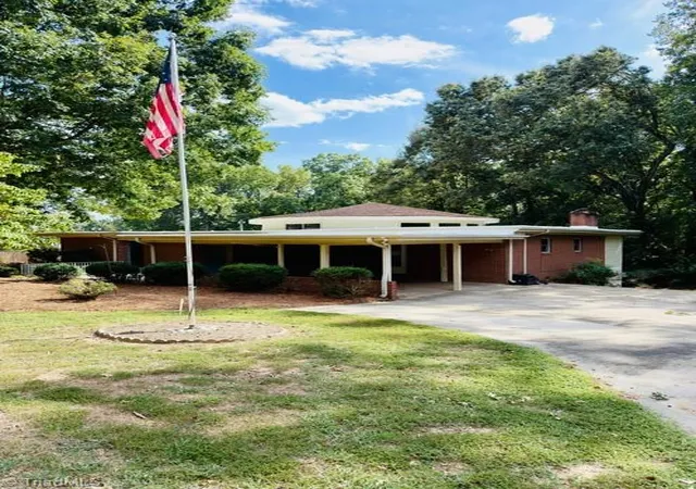 Photo 47 of Single family home for sale at 1031 Country Ln, Winston Salem, NC 27107 | MLS# 1235039 | Listing updated on 2026-09-25