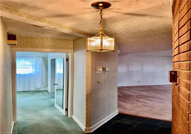 Photo 4 of Single family home for sale at 1031 Country Ln, Winston Salem, NC 27107 | MLS# 1235039 | Listing updated on 2026-09-22