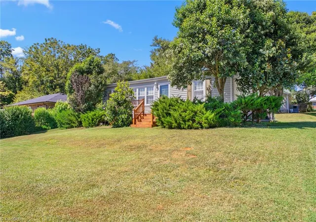 Photo 1 of Single family home for sale at 1911 Tucker St, Burlington, NC 27215 | MLS# 1235448 | Listing updated on 2026-09-14