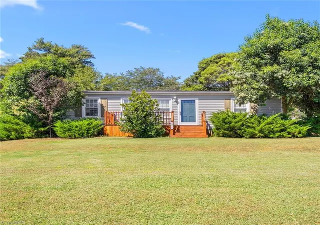 Photo 2 of Single family home for sale at 1911 Tucker St, Burlington, NC 27215 | MLS# 1235448 | Listing updated on 2026-09-14