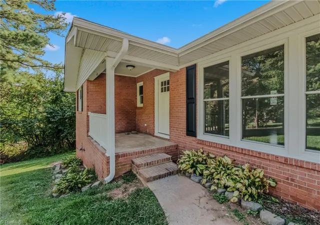 Photo 3 of Single family home for sale at 2149 Margaret Dr, Mount Airy, NC 27030 | MLS# 1234626 | Listing updated on 2026-09-06