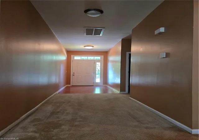 Photo 3 of Sale Pending at 5906 River Gate Ct, Clemmons, NC 27012 | MLS# 1235931 | Listing updated on 2026-09-23