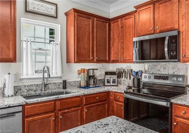 Photo 3 of Sale Pending at 3510 Quarry Ct, High Point, NC 27265 | MLS# 1234357 | Listing updated on 2026-09-14