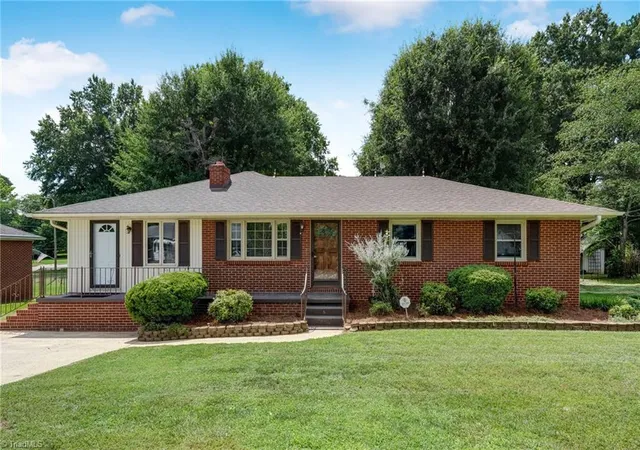 Photo 2 of Single family home for sale at 1106 Walnut St, Reidsville, NC 27320 | MLS# 1234637 | Listing updated on 2026-09-15