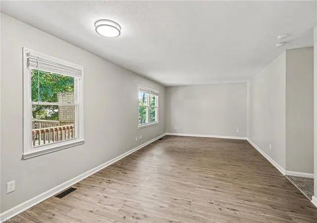 Photo 4 of Single family home for sale at 203 Cheltenham Dr, Winston Salem, NC 27103 | MLS# 1236126 | Listing updated on 2026-10-22