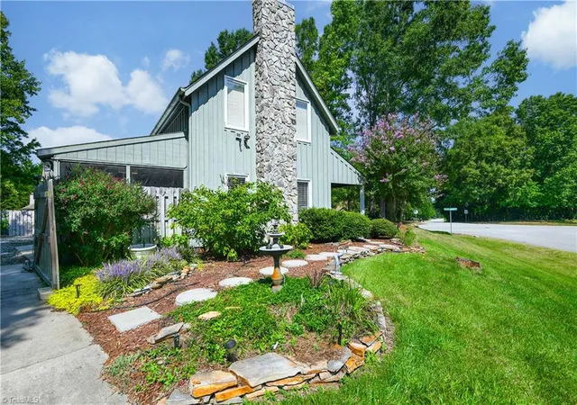 Photo 2 of Sale Pending at 1714 Hunterwoods Dr, High Point, NC 27265 | MLS# 1234071 | Listing updated on 2026-09-17