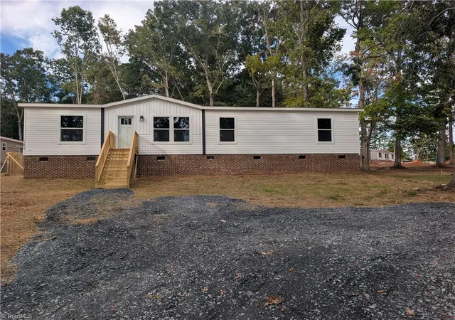 Photo 1 of Sale Pending at 1424 Pineview Rd, Randleman, NC 27317 | MLS# 1237979 | Listing updated on 2026-10-28