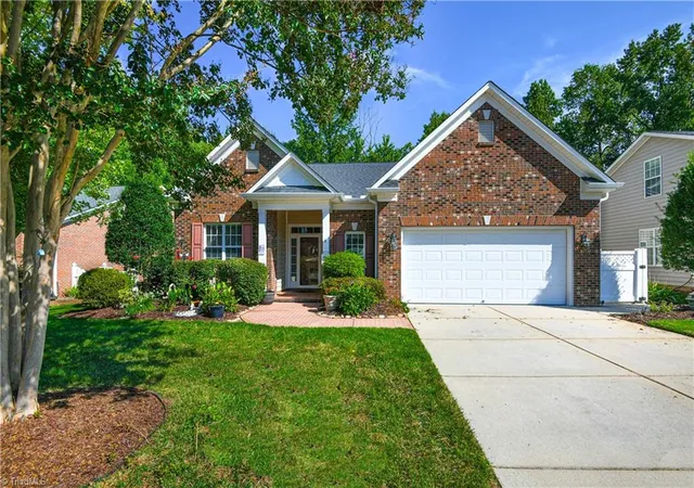 Photo 3 of Single family home for sale at 5010 Cobbler Ridge Ct, Greensboro, NC 27455 | MLS# 1234587 | Listing updated on 2026-09-13