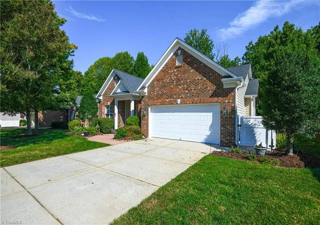 Photo 4 of Single family home for sale at 5010 Cobbler Ridge Ct, Greensboro, NC 27455 | MLS# 1234587 | Listing updated on 2026-09-13
