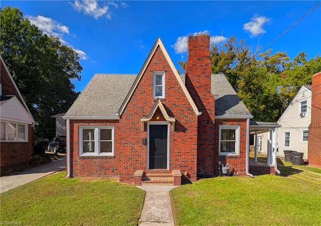 Photo 1 of Single family home for sale at 2524 Druid Hills Dr, Winston Salem, NC 27105 | MLS# 1240132 | Listing updated on 2026-10-25