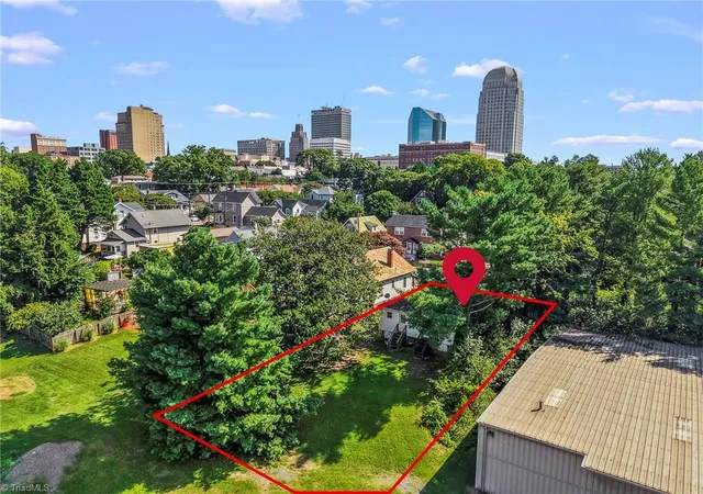 Photo 19 of Multi family home for sale at 118 S & 120 Poplar St, Winston Salem, NC 27101 | MLS# 1234020 | Listing updated on 2026-09-03