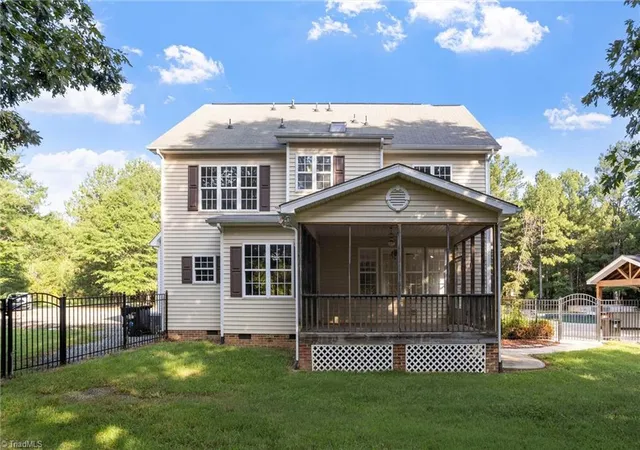 Photo 3 of Single family home for sale at 755 Arrowhead Loop, Pittsboro, NC 27312 | MLS# 1235900 | Listing updated on 2026-09-18