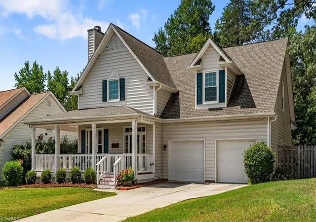 Photo 2 of Sale Pending at 805 Montpelier Dr, Greensboro, NC 27410 | MLS# 1234788 | Listing updated on 2026-09-09